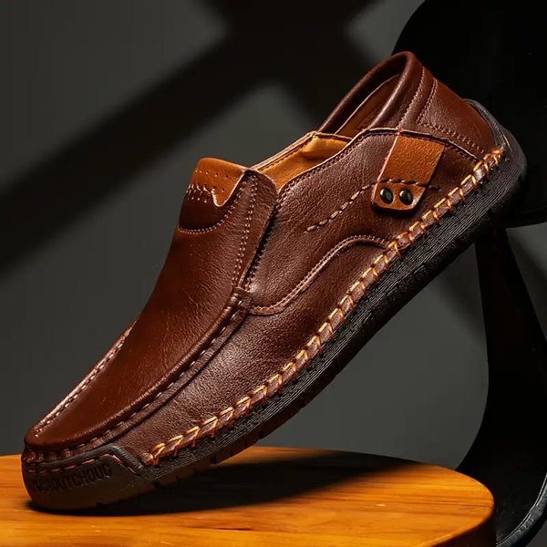 Kit Sapato Mocassim Masculino Ortopédico em 100% Couro Legítimo + BRINDES: Cinto, Carteira e Relógio